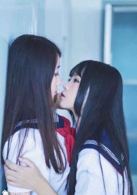 佳柔和院长公的第一次主演是谁