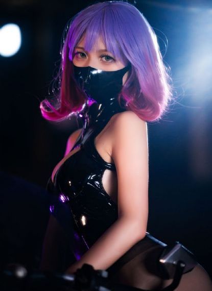 不扣钮的女孩在线